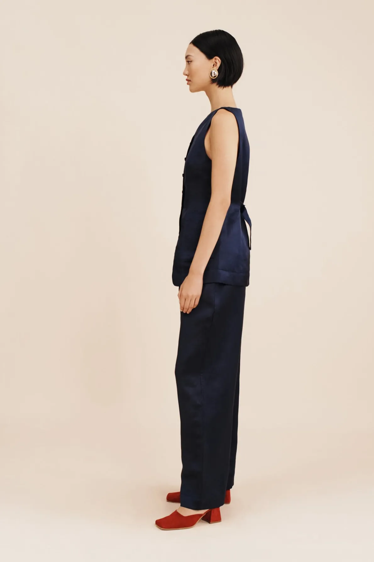 LORENZO HIGH NECK VEST - MIDNIGHT